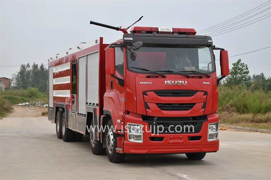 12 tyre ISUZU GIGA Fire rescue vehicle 12 tyre ISUZU GIGA Fire rescue vehicle