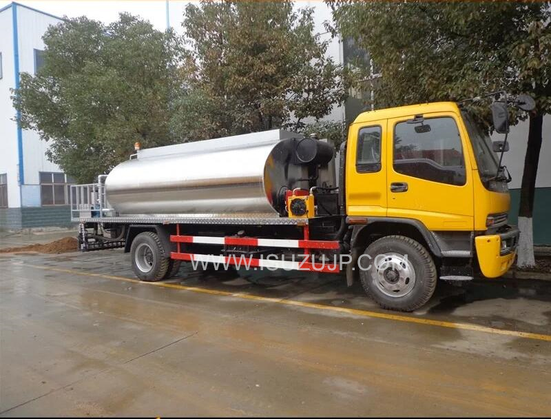 ISUZU 12 ton bitumen sprayer truck ISUZU 12 ton bitumen sprayer truck