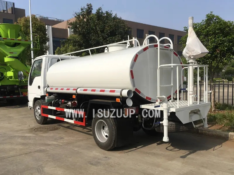 ISUZU ELF 100P 5m3 water delivery truck ISUZU ELF 100P 5m3 water delivery truck