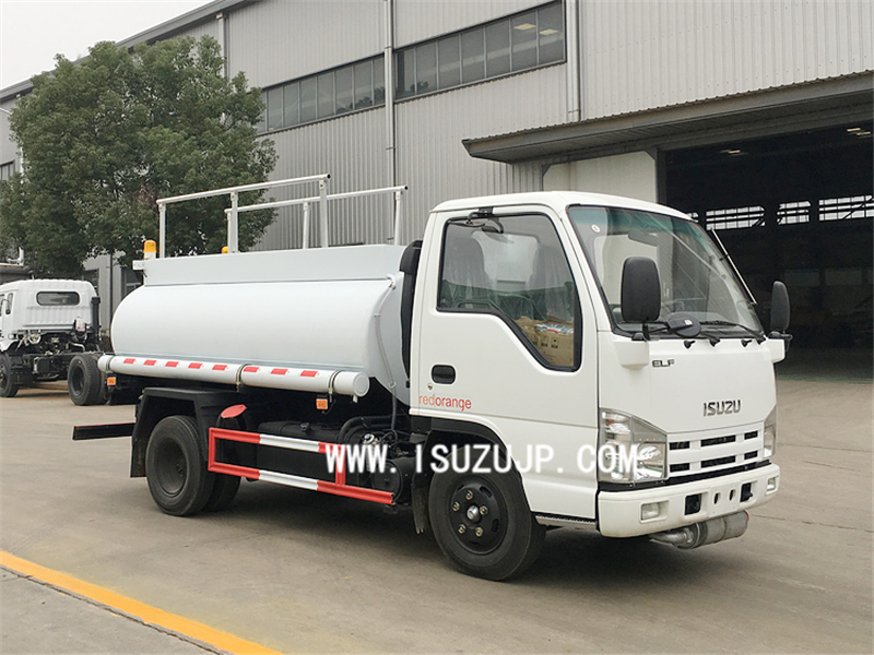 ISUZU ELF 5000liters Fuel tanker truck ISUZU ELF 5000liters Fuel tanker truck
