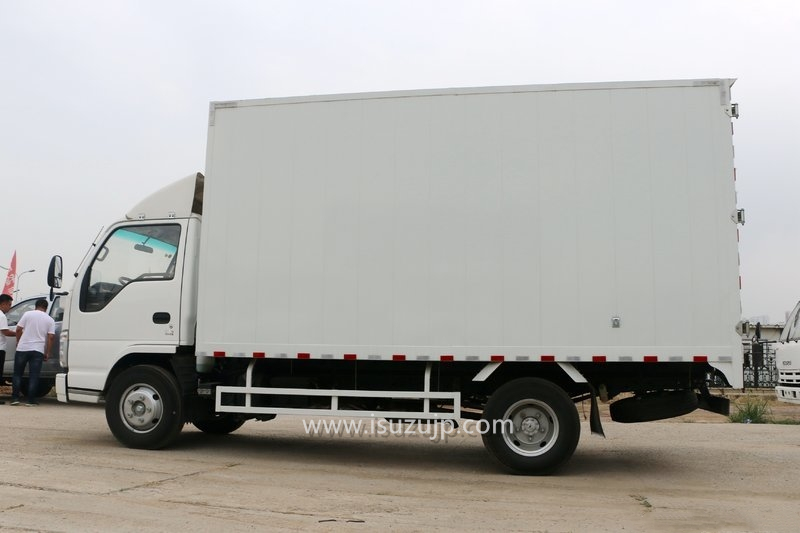 ISUZU ELF 5t lorry van ISUZU ELF 5t lorry van