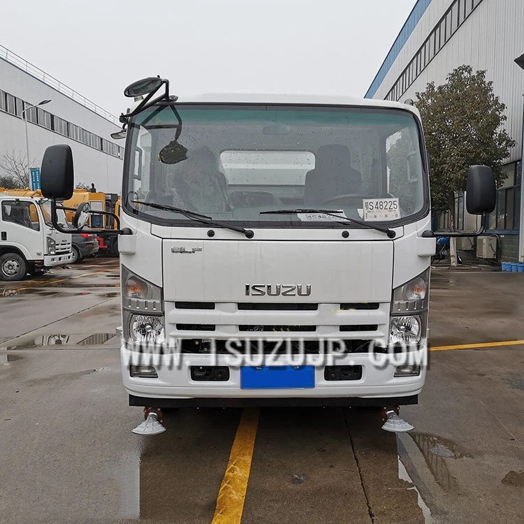 ISUZU ELF Vacuum road sweeper ISUZU ELF Vacuum road sweeper