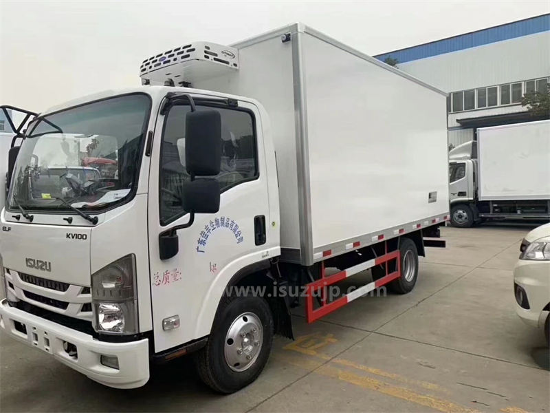 Isuzu KV100 3 ton refrigerated truck photo Isuzu KV100 3 ton refrigerated truck photo