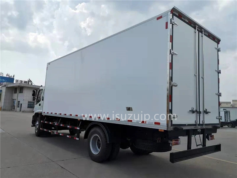 Isuzu ftr 15ton freezer box truck Isuzu ftr 15ton freezer box truck