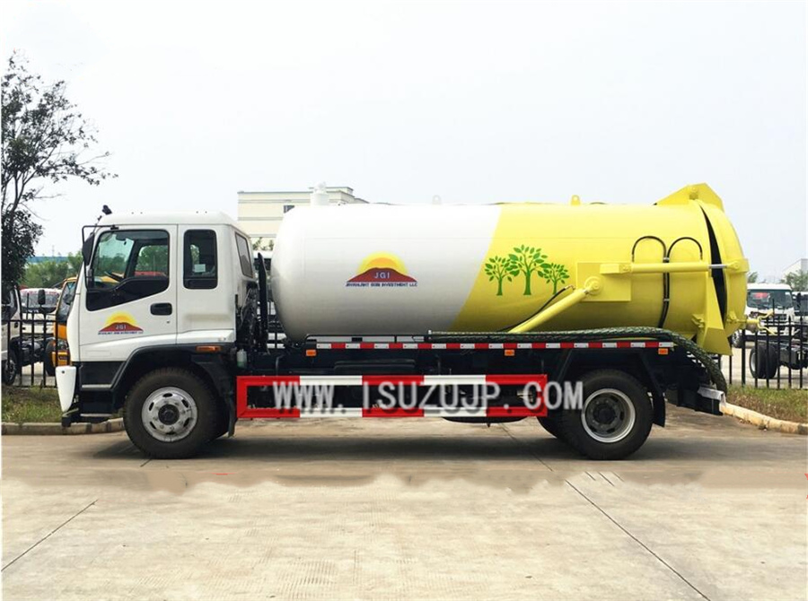 Japan Isuzu 12000L sewage suction truck Japan Isuzu 12000L sewage suction truck