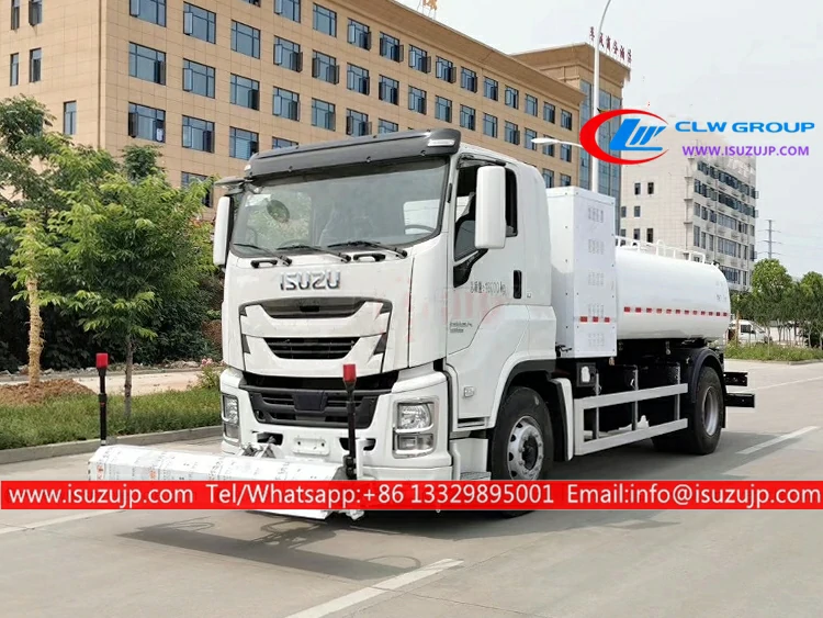 4x2 ISUZU GIGA 10000liters city street cleaning trucks 4x2 ISUZU GIGA 10000liters city street cleaning trucks