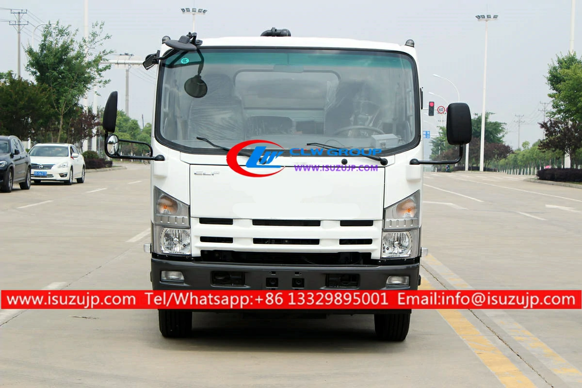 ISUZU 8cbm vacuum suction truck ISUZU 8cbm vacuum suction truck