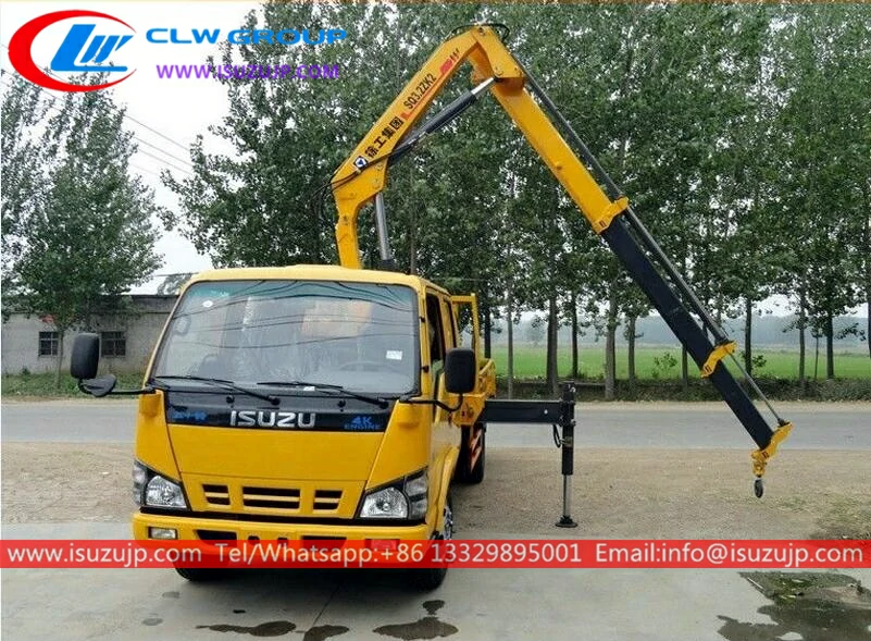 ISUZU Double row seat 3t mini folding hydraulic crane for construction ISUZU Double row seat 3t mini folding hydraulic crane for construction