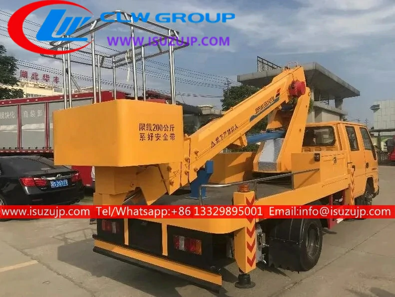 4X4 ISUZU NKR 18m boom lift on truck 4X4 ISUZU NKR 18m boom lift on truck