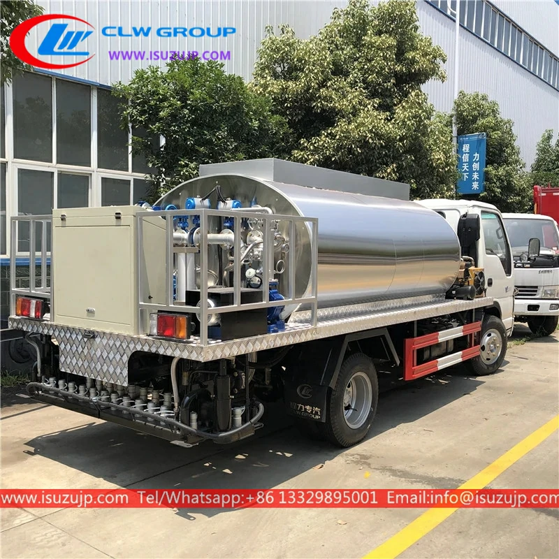 ISUZU 3 ton bitumen tanker truck ISUZU 3 ton bitumen tanker truck
