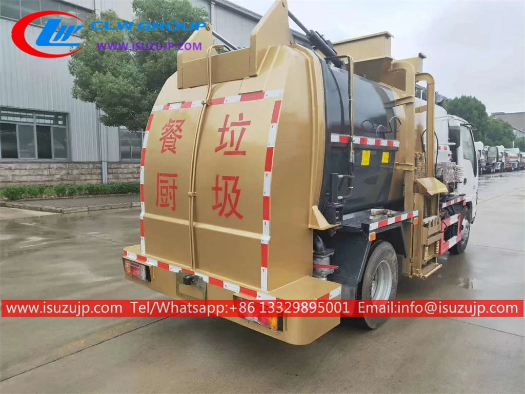 ISUZU 5t automated side loader garbage truck Ecuador ISUZU 5t automated side loader garbage truck Ecuador