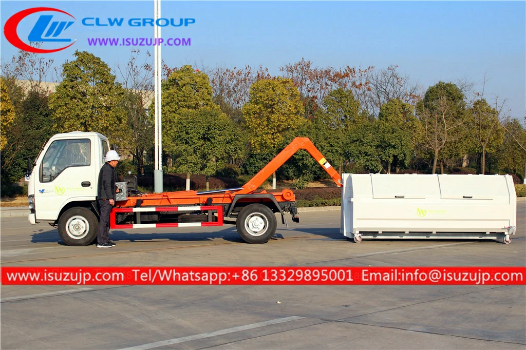 ISUZU 6cbm multilift hooklift truck for sale Kazakhstan ISUZU 6cbm multilift hooklift truck for sale Kazakhstan
