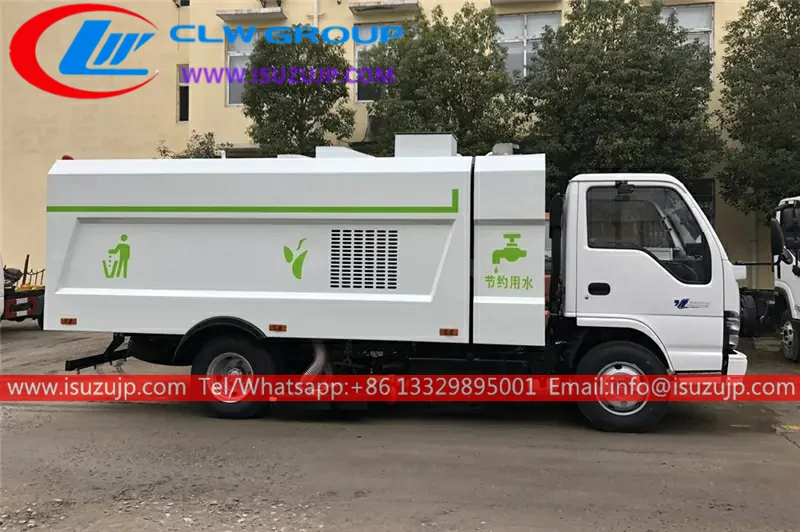 ISUZU NKR 6 ton industrial vacuum cleaner truck ISUZU NKR 6 ton industrial vacuum cleaner truck