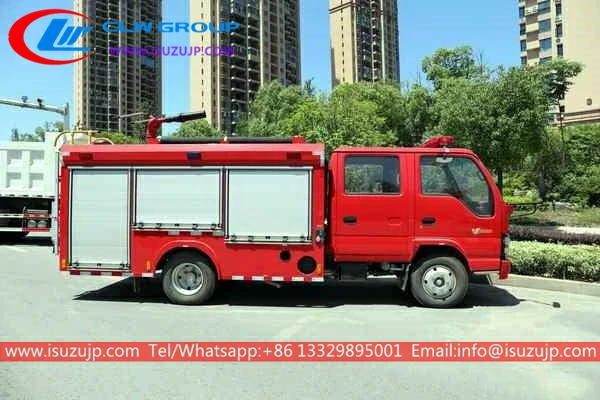 Isuzu 2000liters foam fire engine