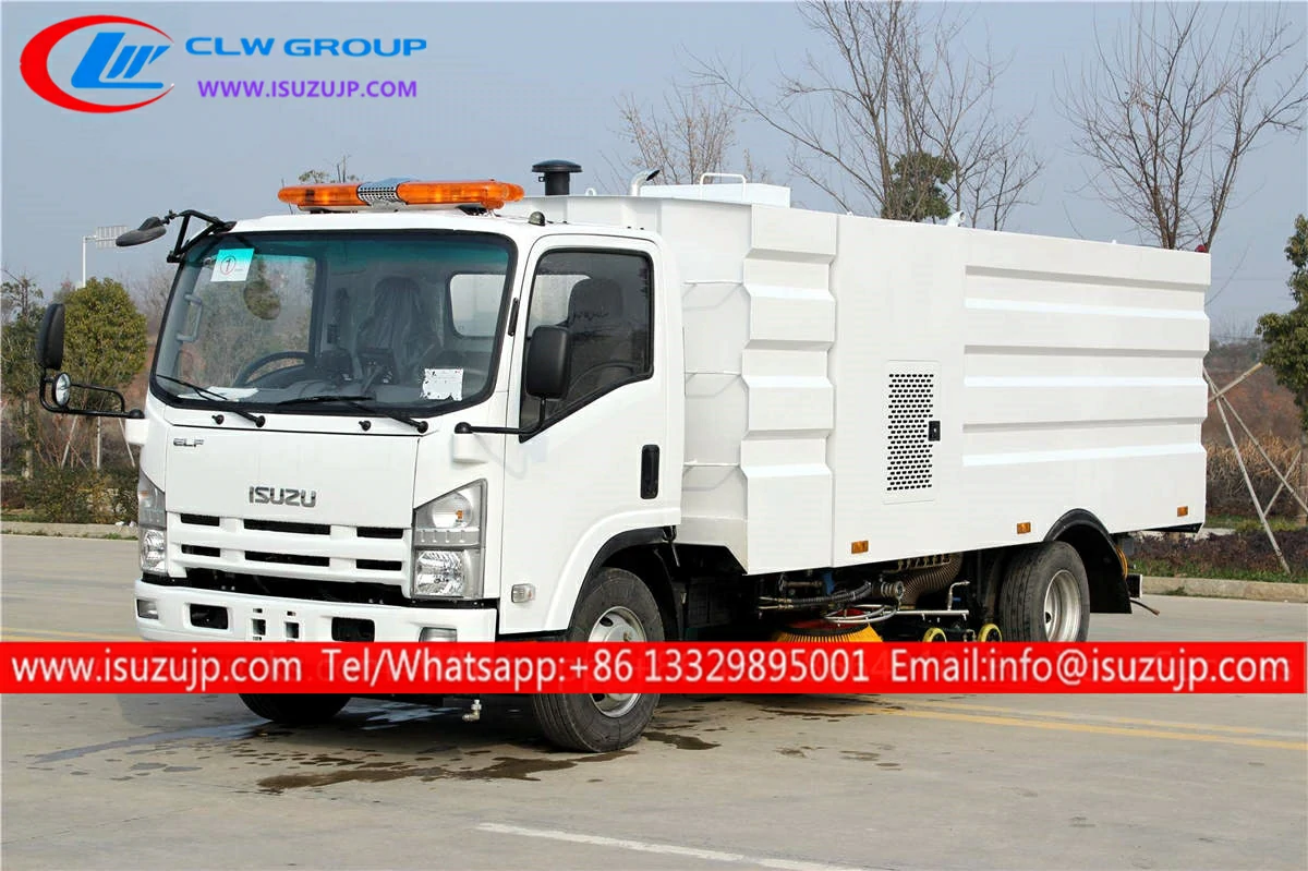 Japan ISUZU 8 ton road washing sweeper truck