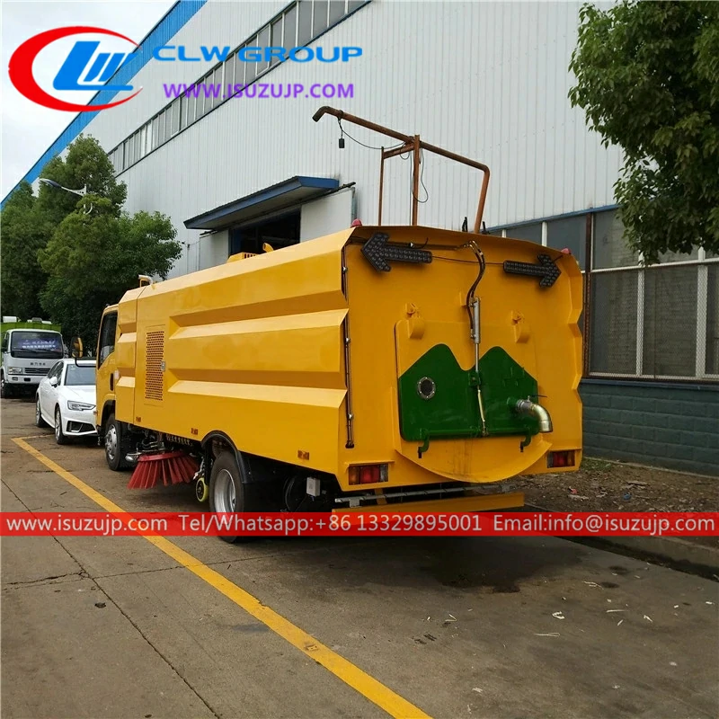 Japan Isuzu 8 ton vacuum road sweeper Japan Isuzu 8 ton vacuum road sweeper