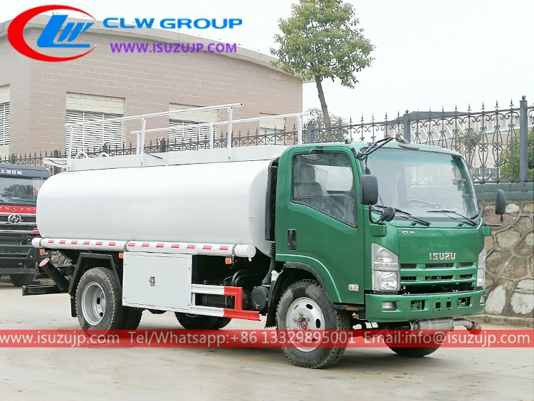 ISUZU 10000L freightliner fuel tank Kuwait ISUZU 10000L freightliner fuel tank Kuwait