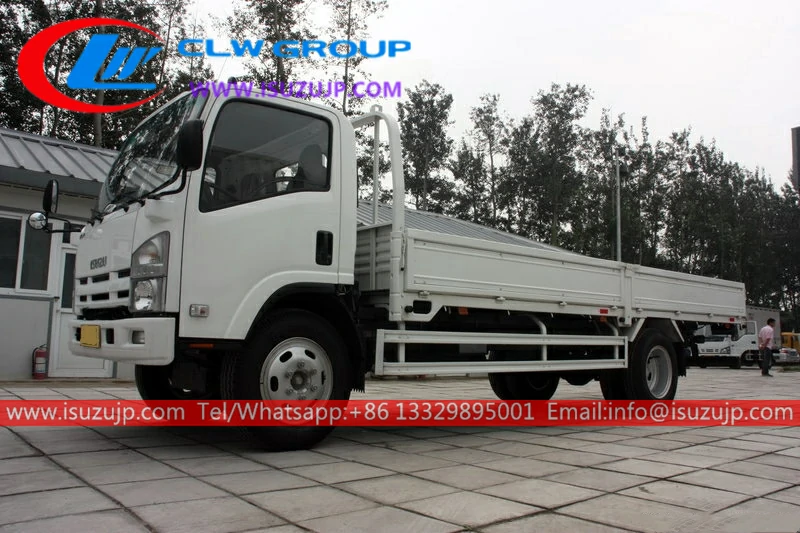 ISUZU NPR 8 tonne freight lorry ISUZU NPR 8 tonne freight lorry