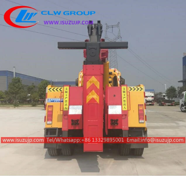 Dongfeng 30 ton heavy tow truck rotator for sale Chile