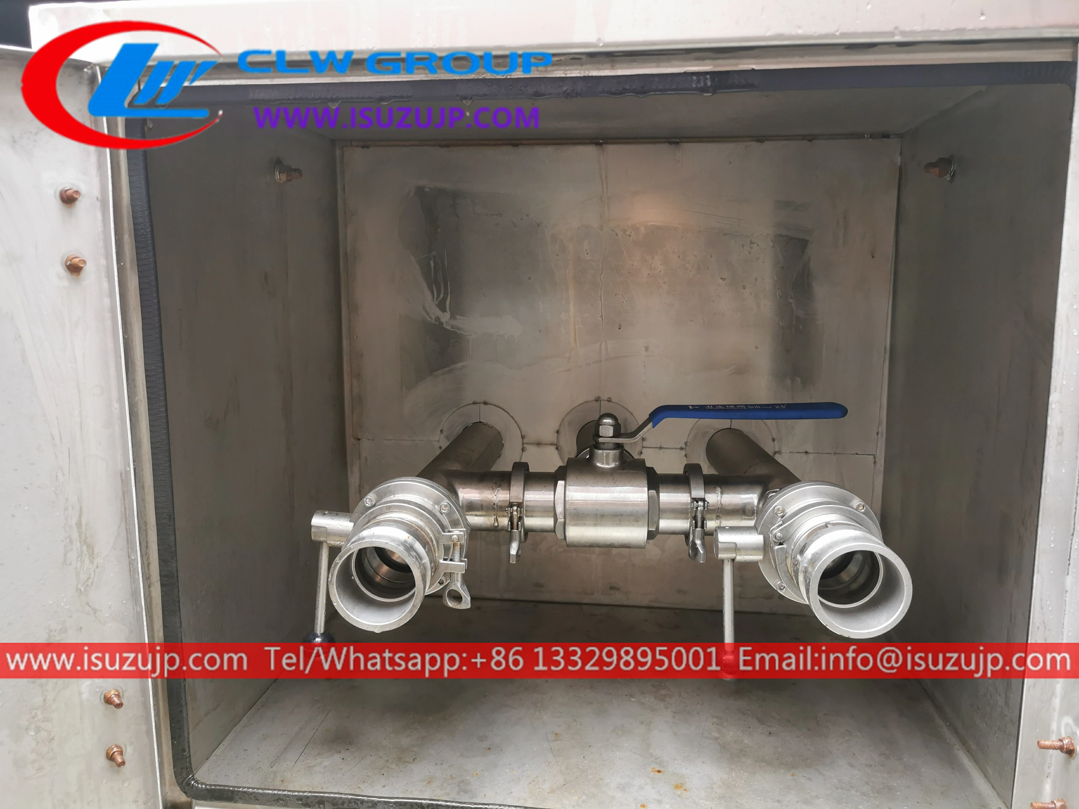 Isuzu FTR 12000L stainless steel drinking water truck Isuzu FTR 12000L stainless steel drinking water truck