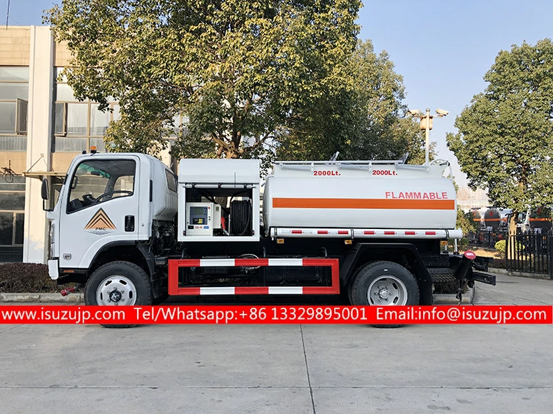 4x4 Isuzu ELF all terrain 4000liters petrol tanker 4x4 Isuzu ELF all terrain 4000liters petrol tanker