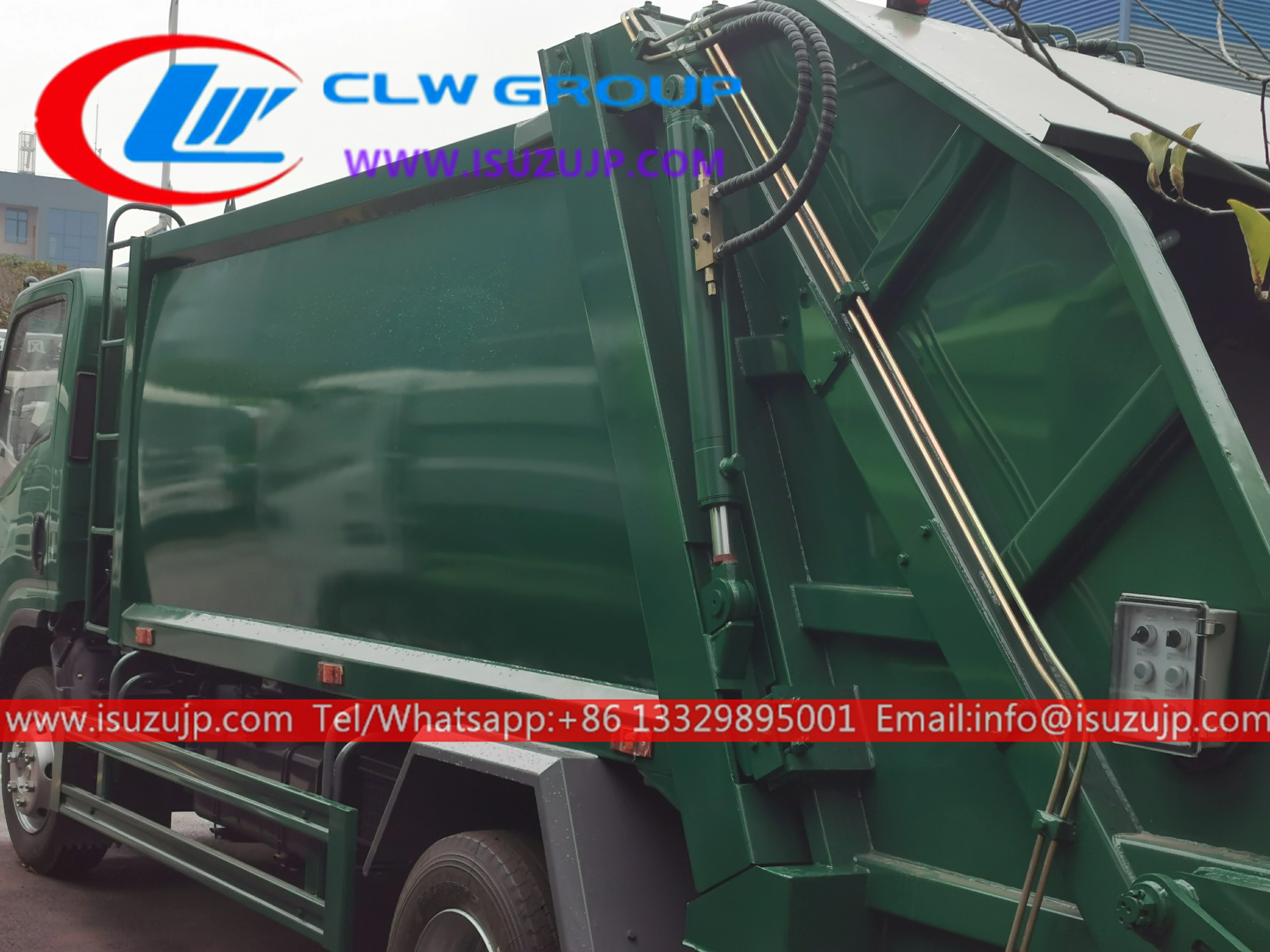Isuzu 6 tonne rear load dumpster truck shipping to Oman Isuzu 6 tonne rear load dumpster truck shipping to Oman