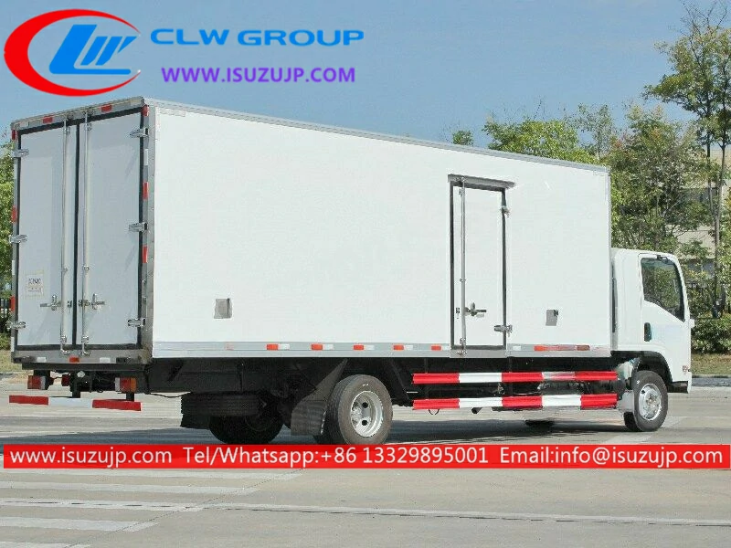 Isuzu ELF 7tons fish frozen truck with Sleeping cabin Isuzu ELF 7tons fish frozen truck with Sleeping cabin