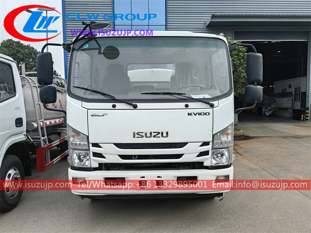 ISUZU NMR 5000l potable water service tanker ISUZU NMR 5000l potable water service tanker